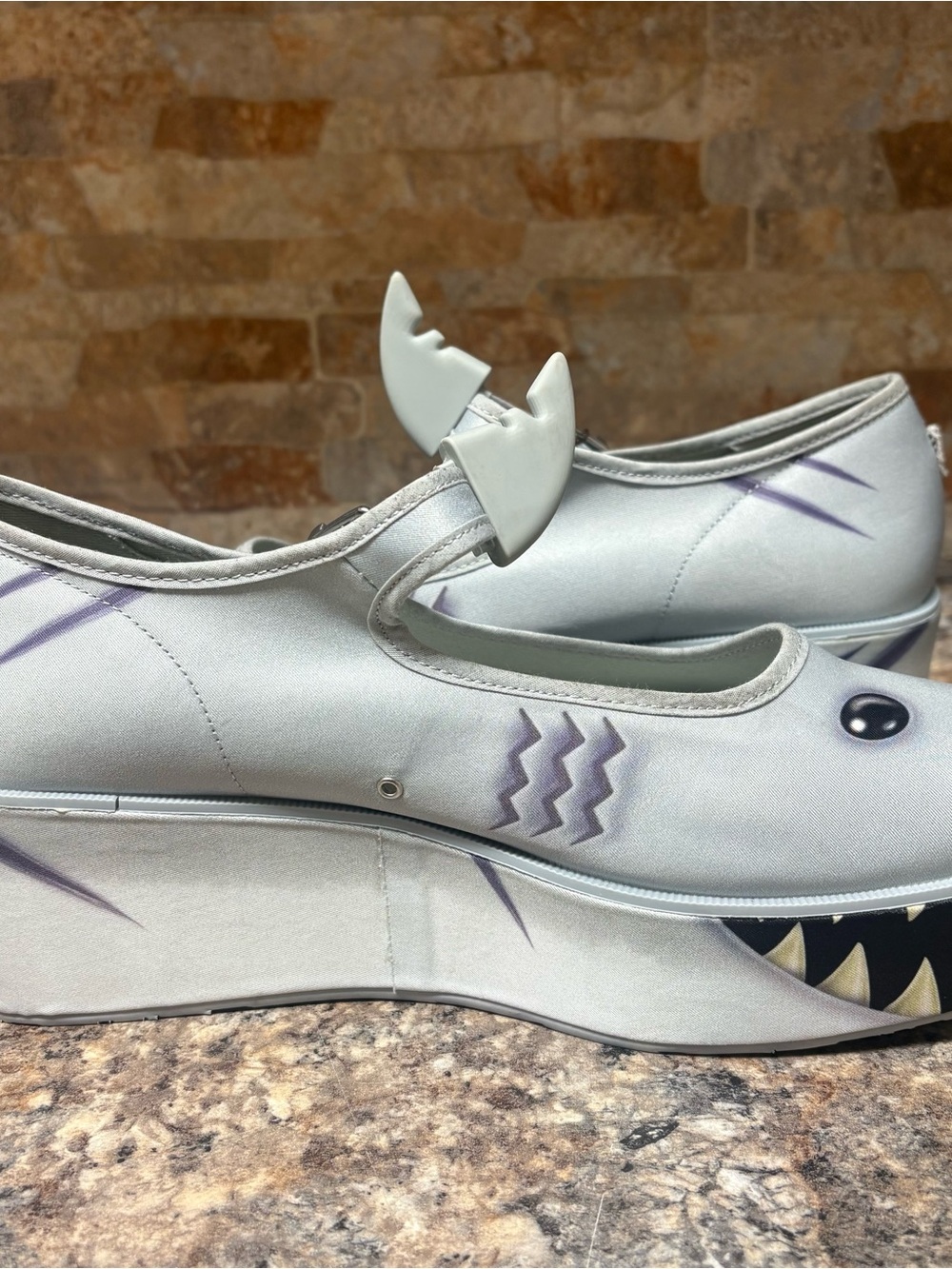 Chocolaticas Rave Mary Jane Platform Shark shoes Size 10 - Picture 6 of 9